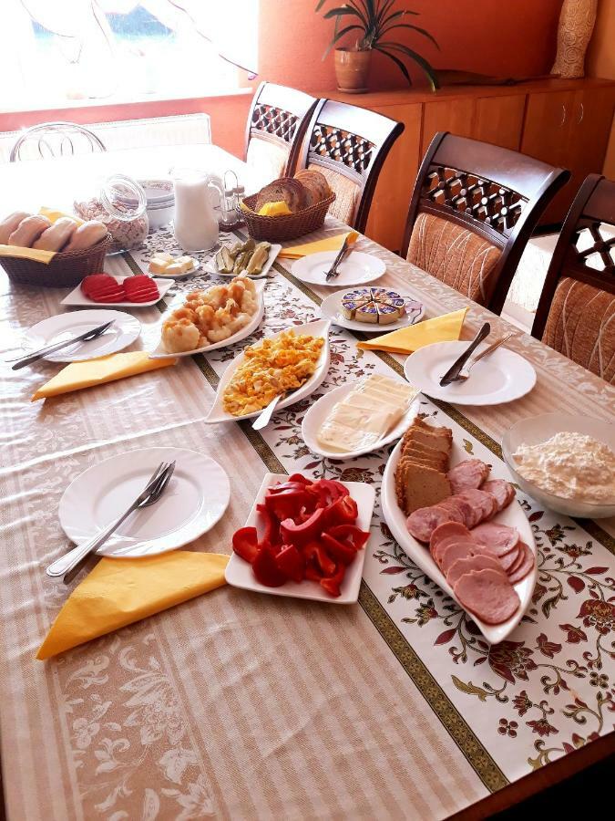 Gospodarstwo Agroturystyczne Pod Lasem Maria Plazio Narol 외부 사진